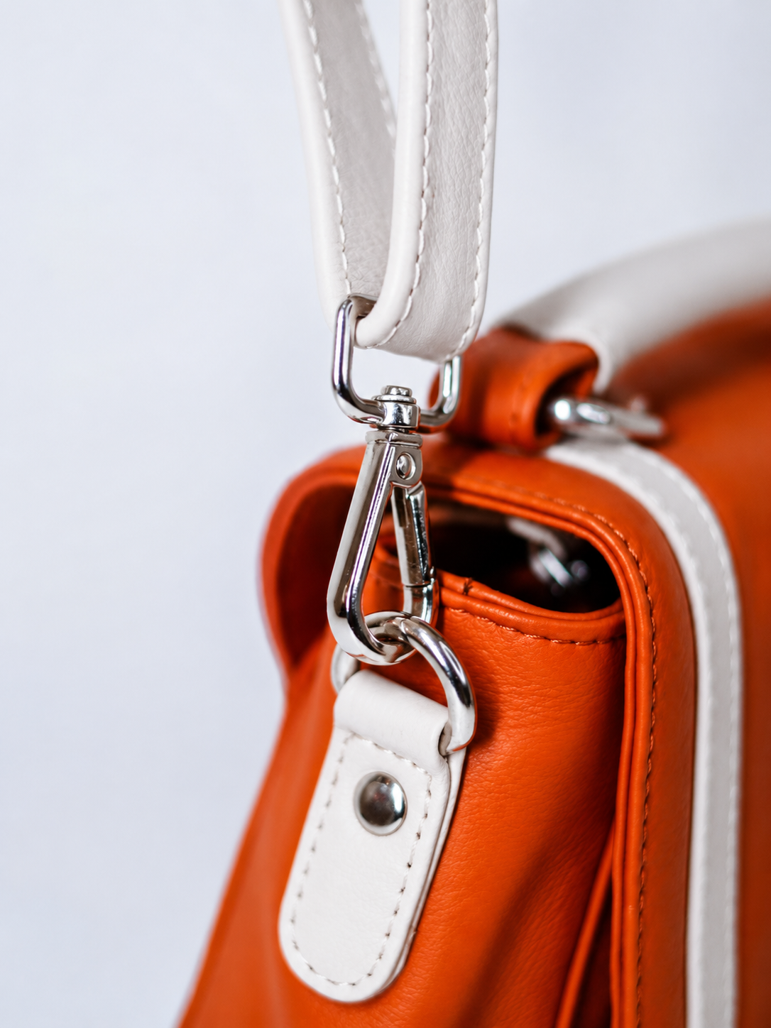 CNL1136 ~ Crossbody Tote Bag