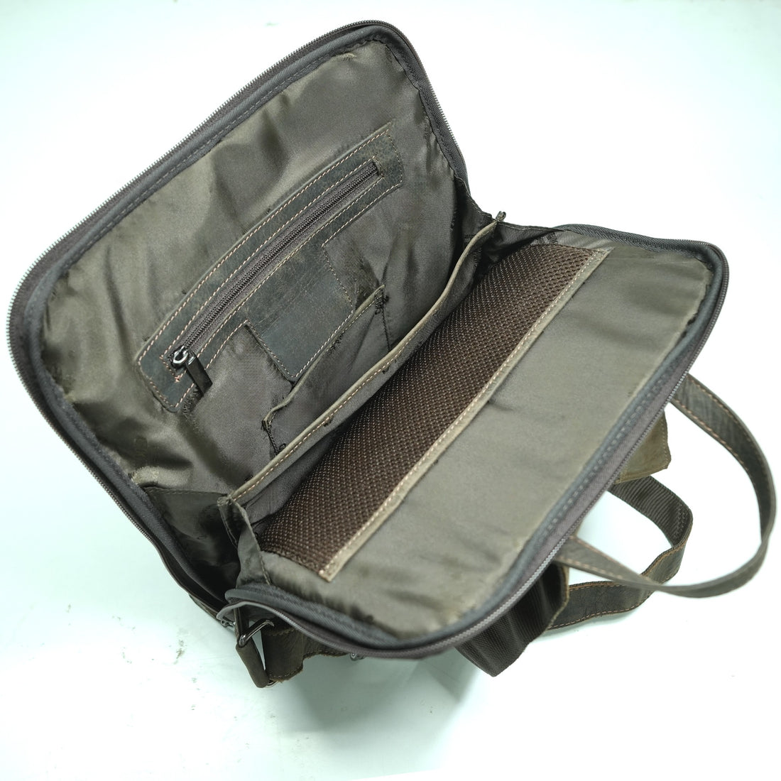 GW132643 ~ Medium Backpack