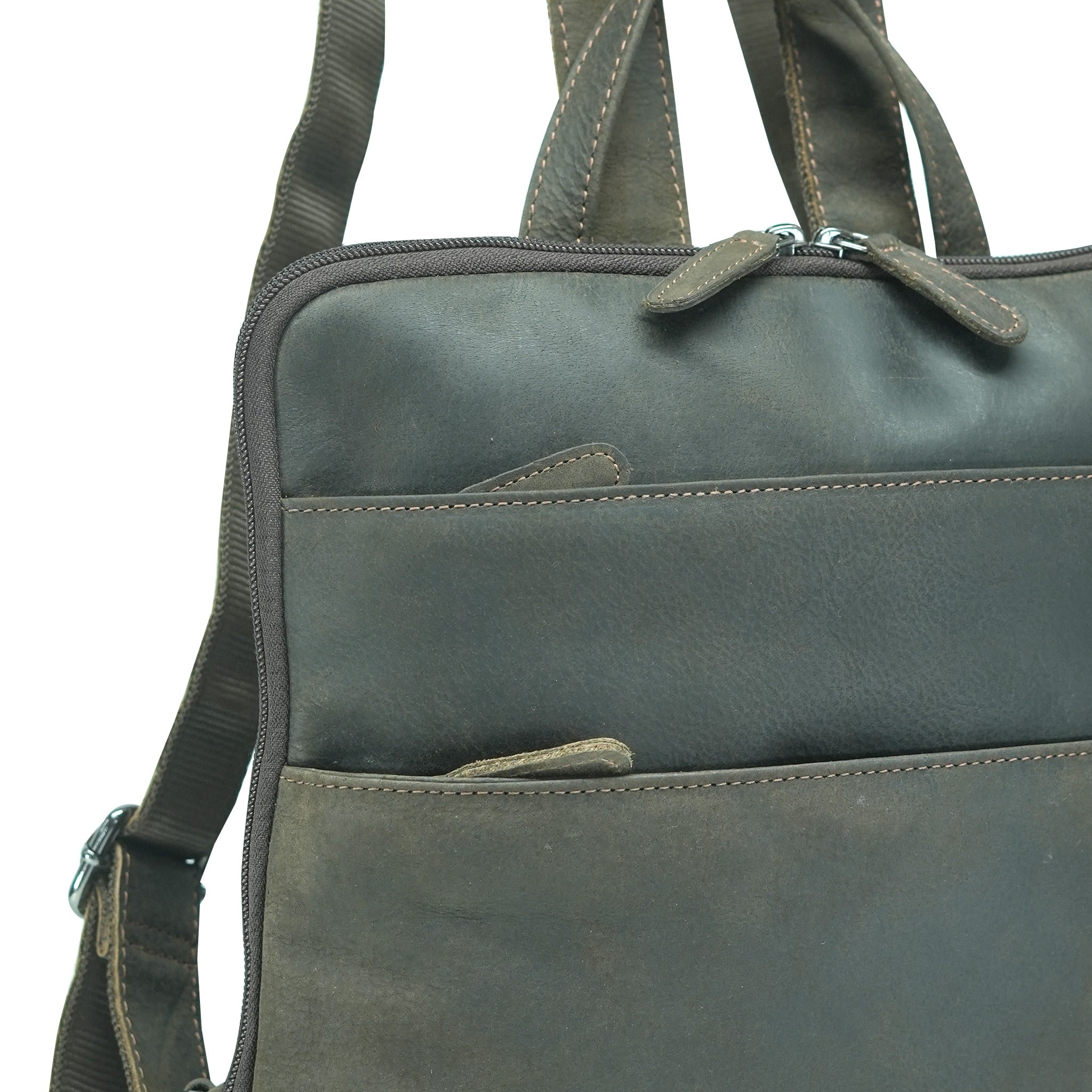 GW132643 ~ Medium Backpack