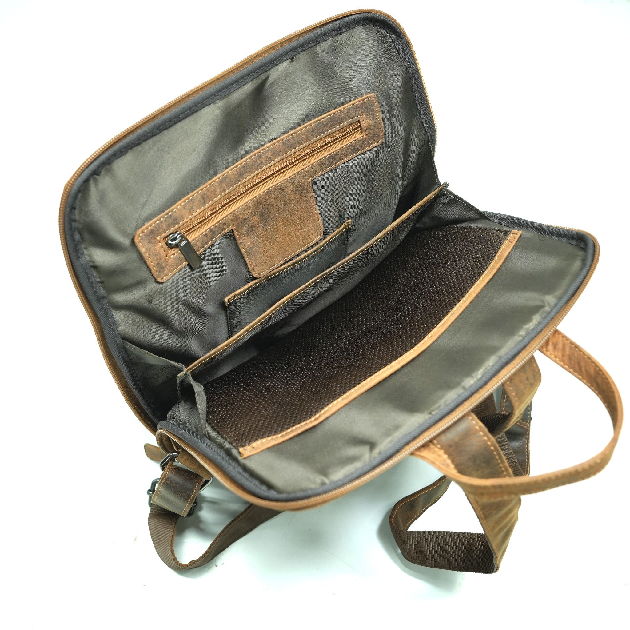 GW132643 ~ Medium Backpack