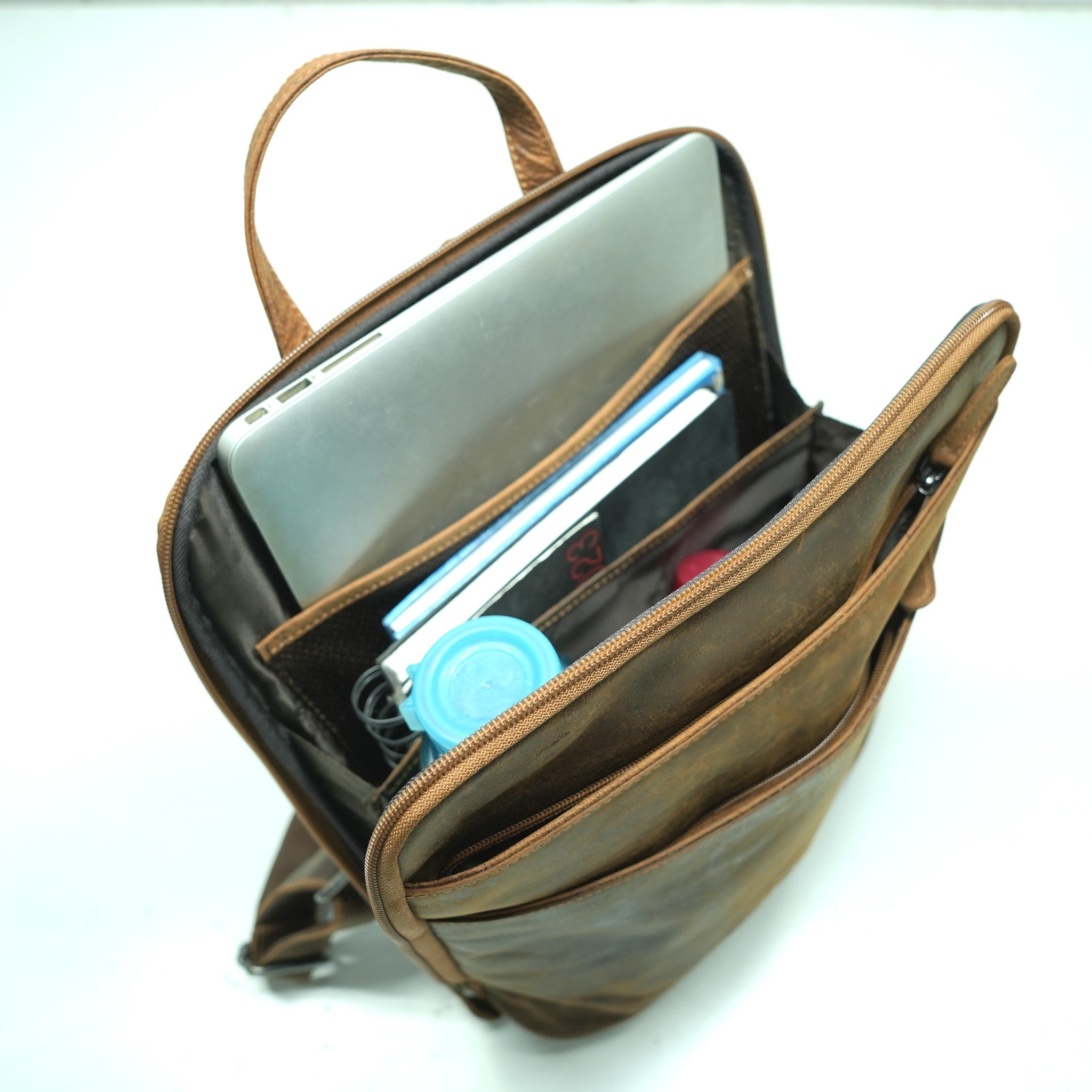 GW132643 ~ Medium Backpack
