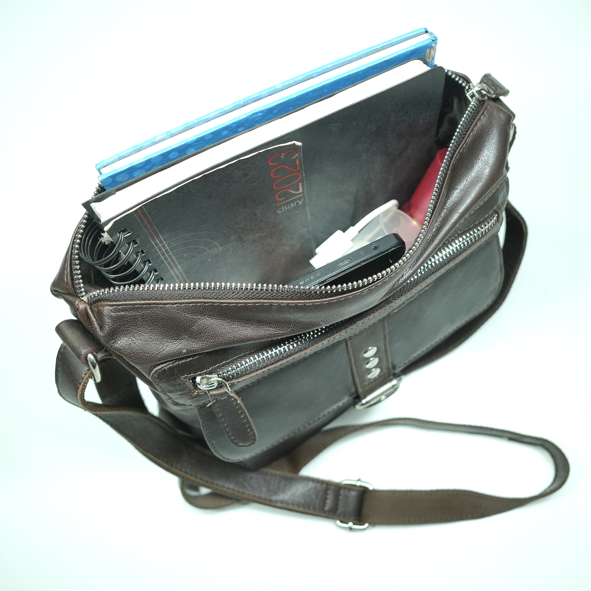 GW196647 ~ Crossbody Bag