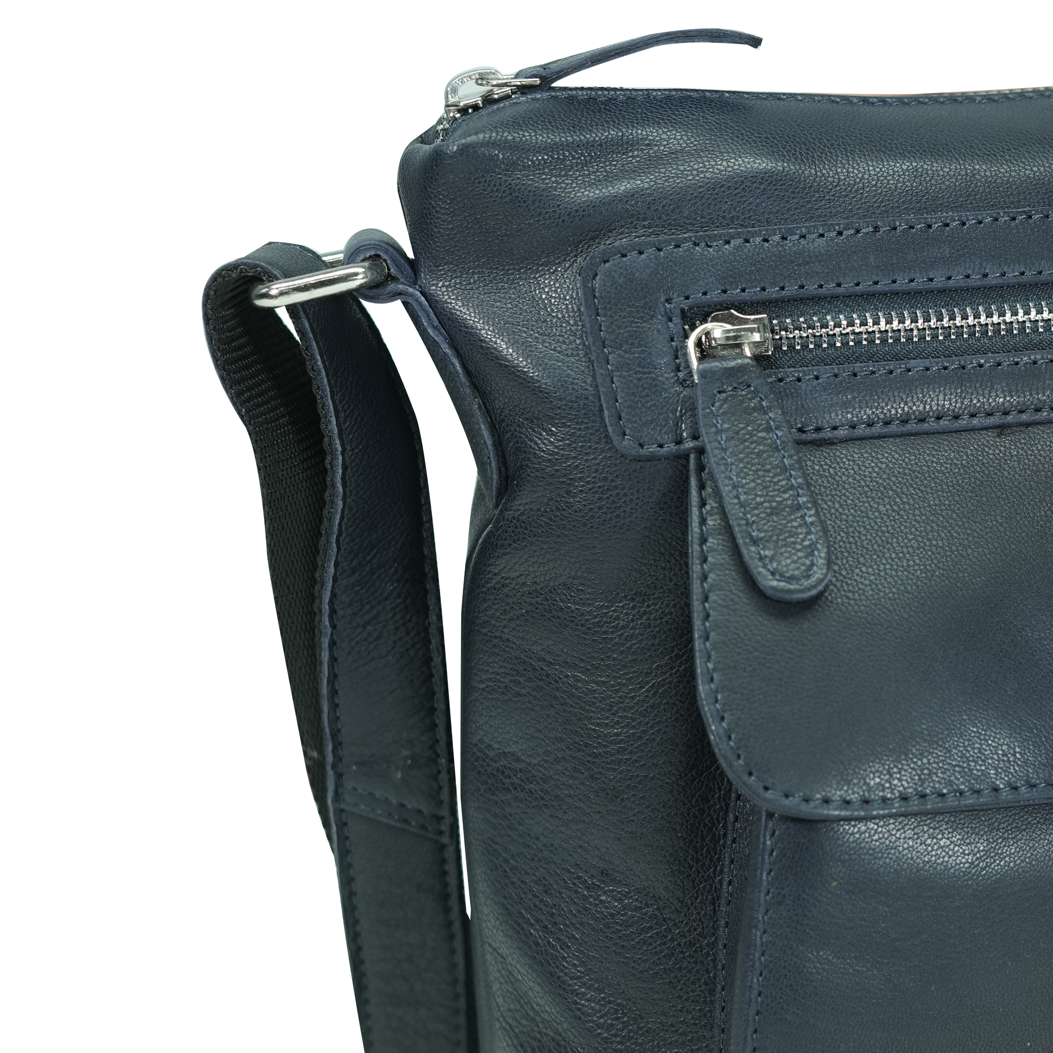 GW196647 ~ Crossbody Bag