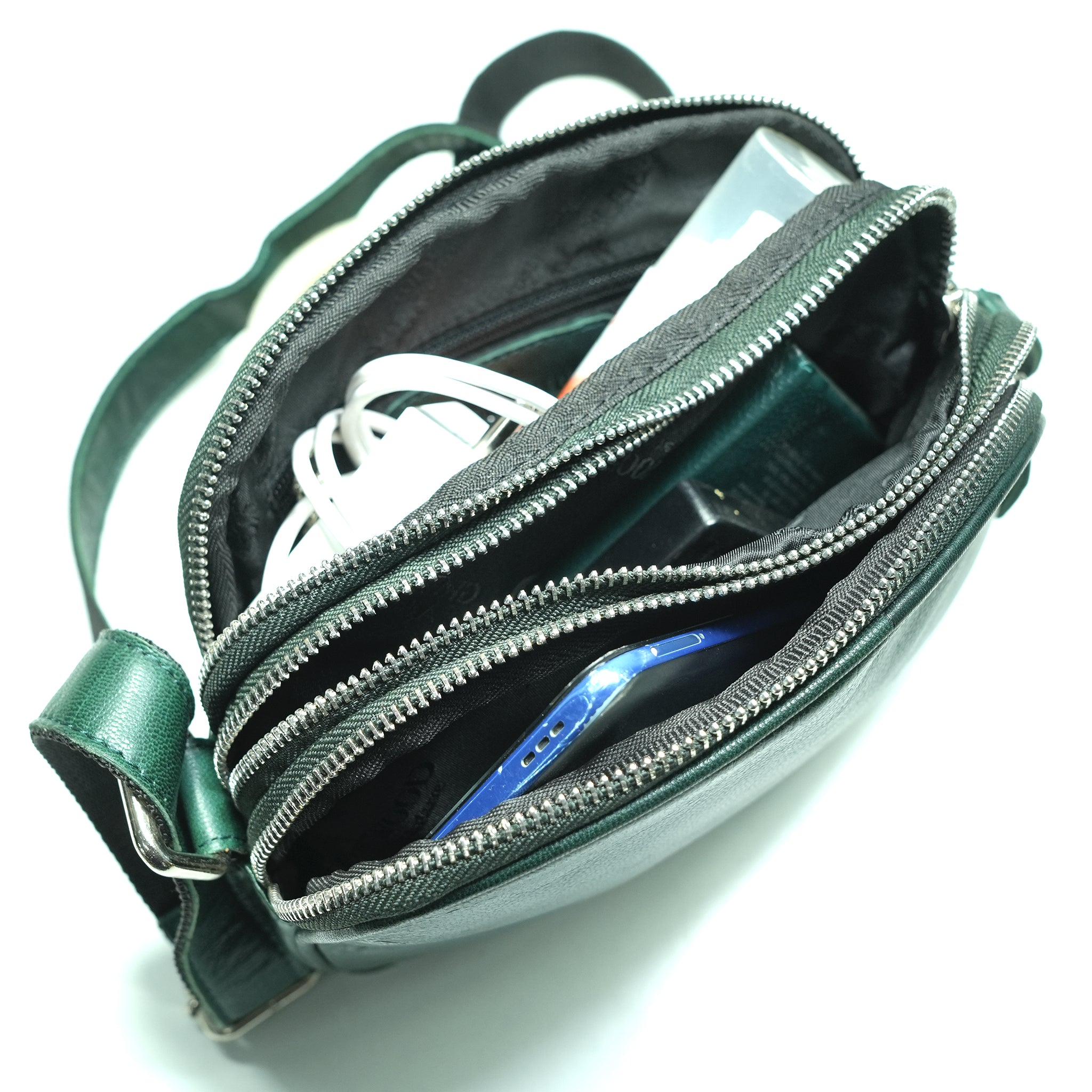 GW448855 ~ Crossbody Bag