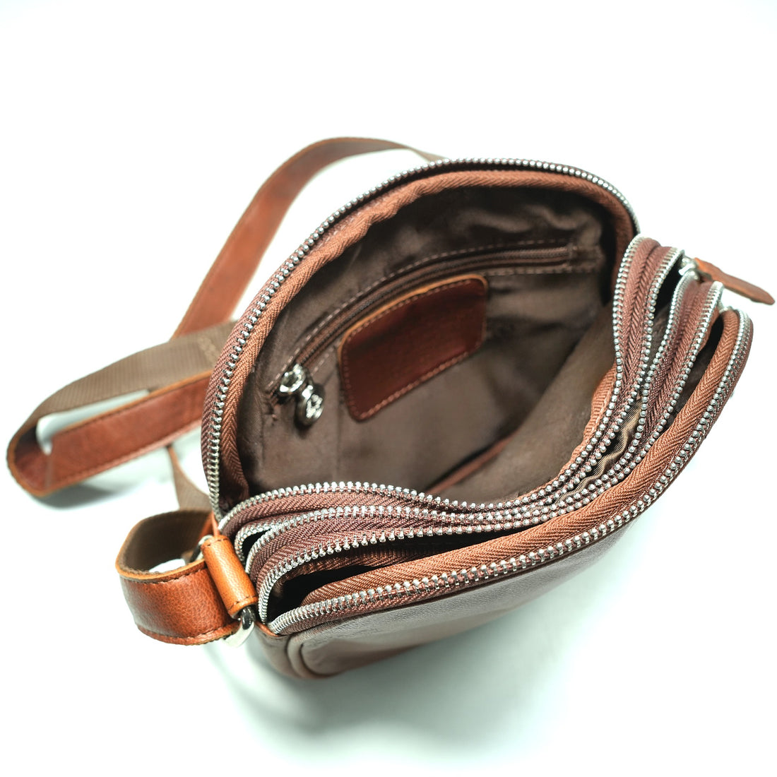 GW448855 ~ Crossbody Bag