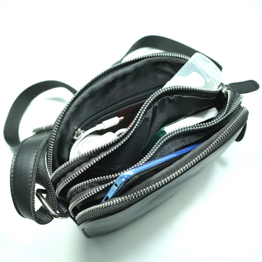 GW448855 ~ Crossbody Bag