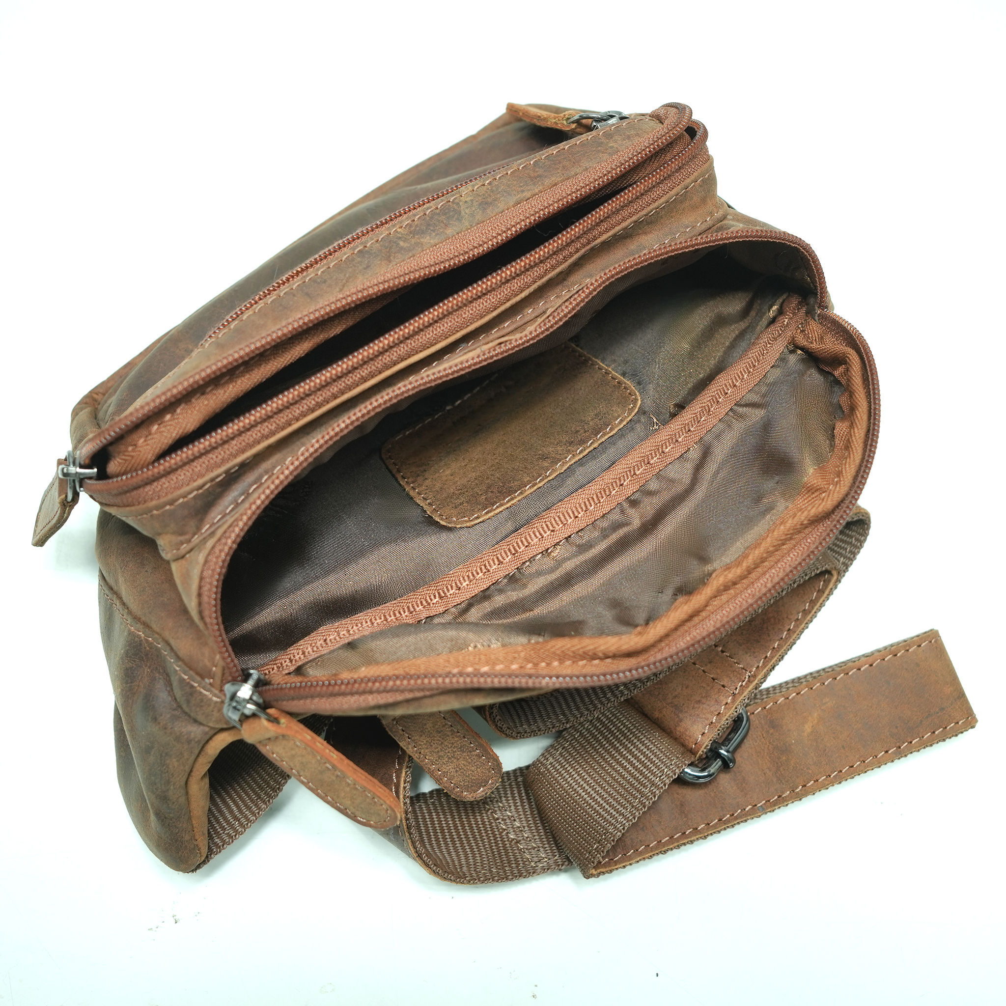 GW196611 ~ Bumbag
