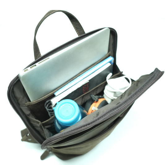 GW132643 ~ Medium Backpack