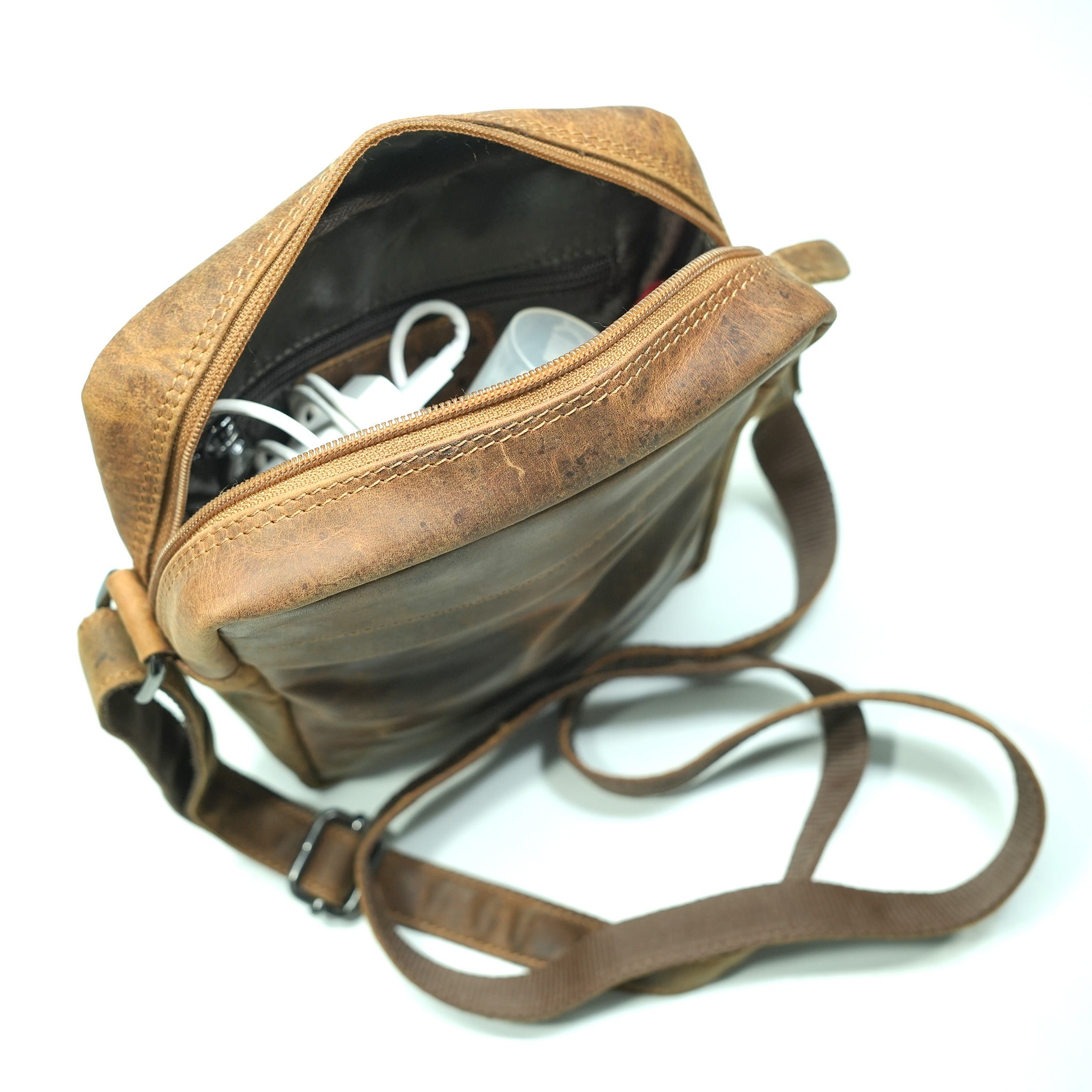 GW658838 ~ Small Crossbody Bag