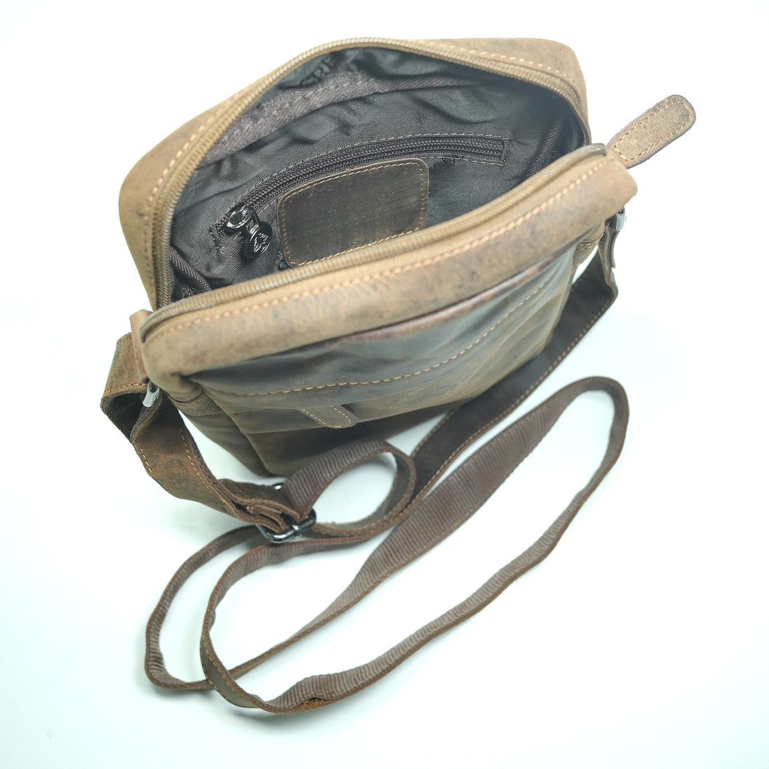 GW658838 ~ Small Crossbody Bag