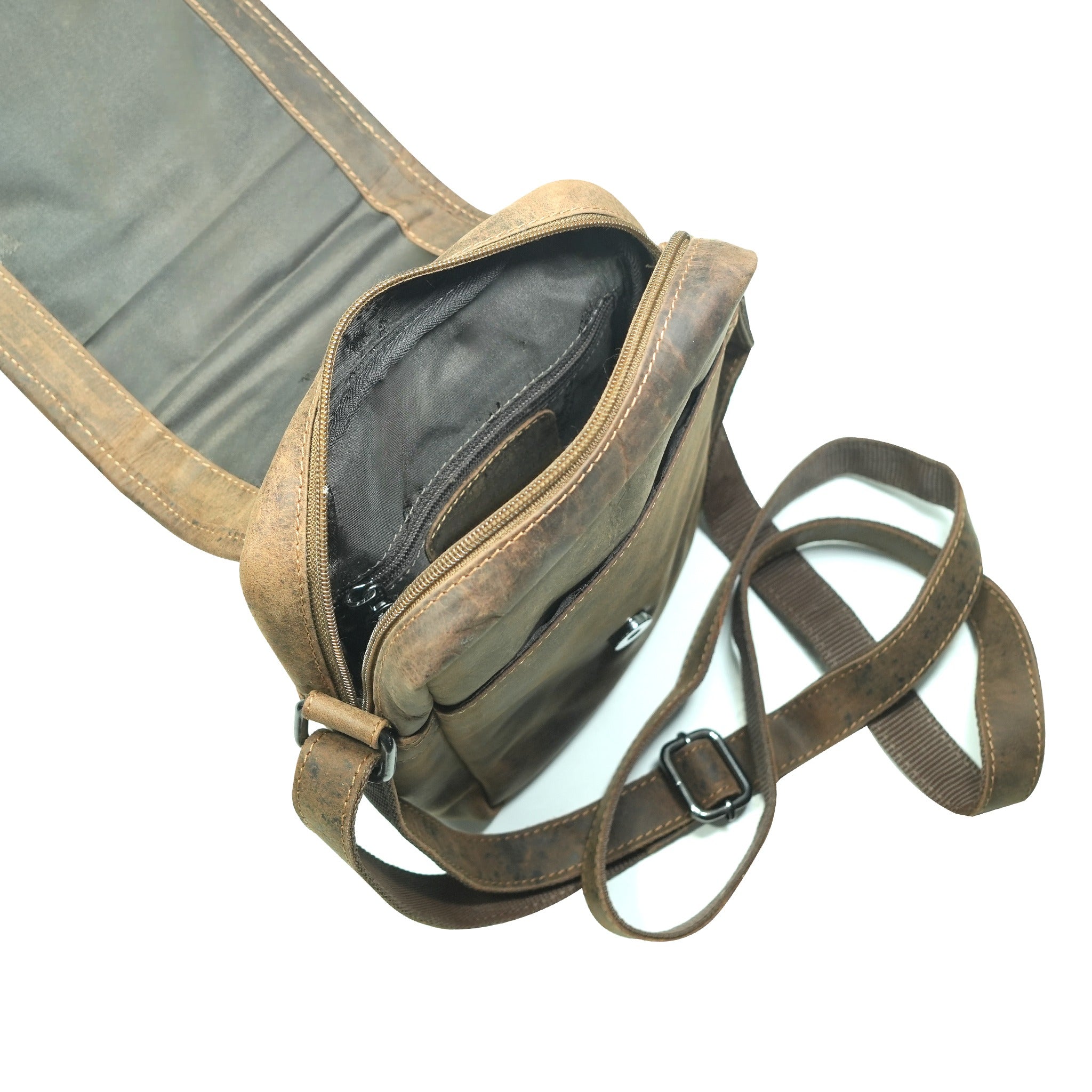 GW658840 ~ Crossbody Bag