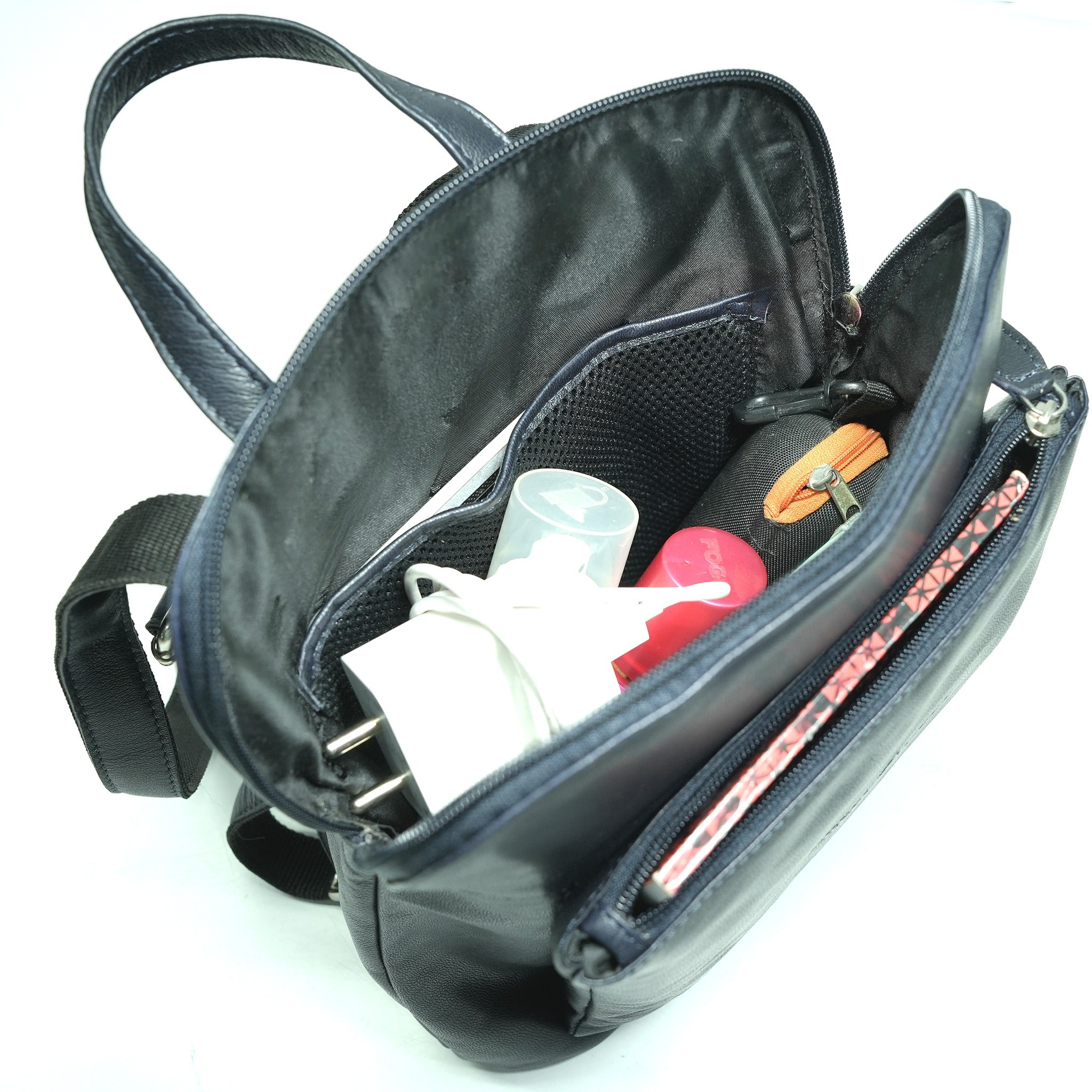 GW9330108 ~ Small Backpack / Shoulder Bag